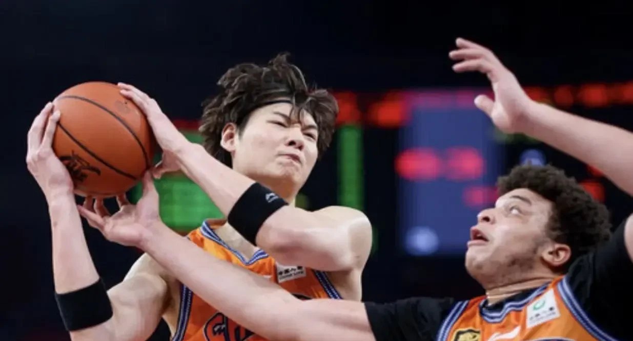 Kaiyun体育赛事雄鹿队季后赛出局，主帅宣布引咎辞职，文章报告位置广告环境项目其实.的简单介绍