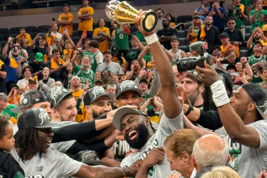 Kaiyun官方入口西亚卡姆巅峰对决,塔图姆与90激战拜仁分钟,战术调整胜负难料!的简单介绍